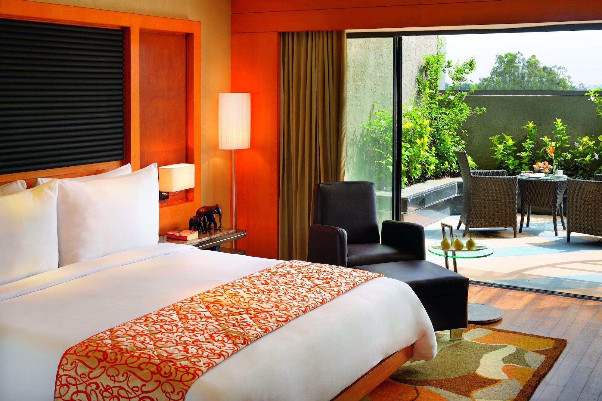 Gokulam Grand Hotel & Spa Bangalore Chambre photo