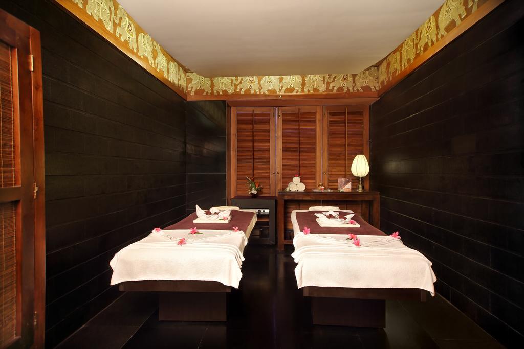 Gokulam Grand Hotel & Spa Bangalore Extérieur photo