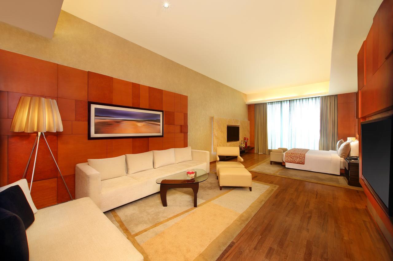 Gokulam Grand Hotel & Spa Bangalore Extérieur photo